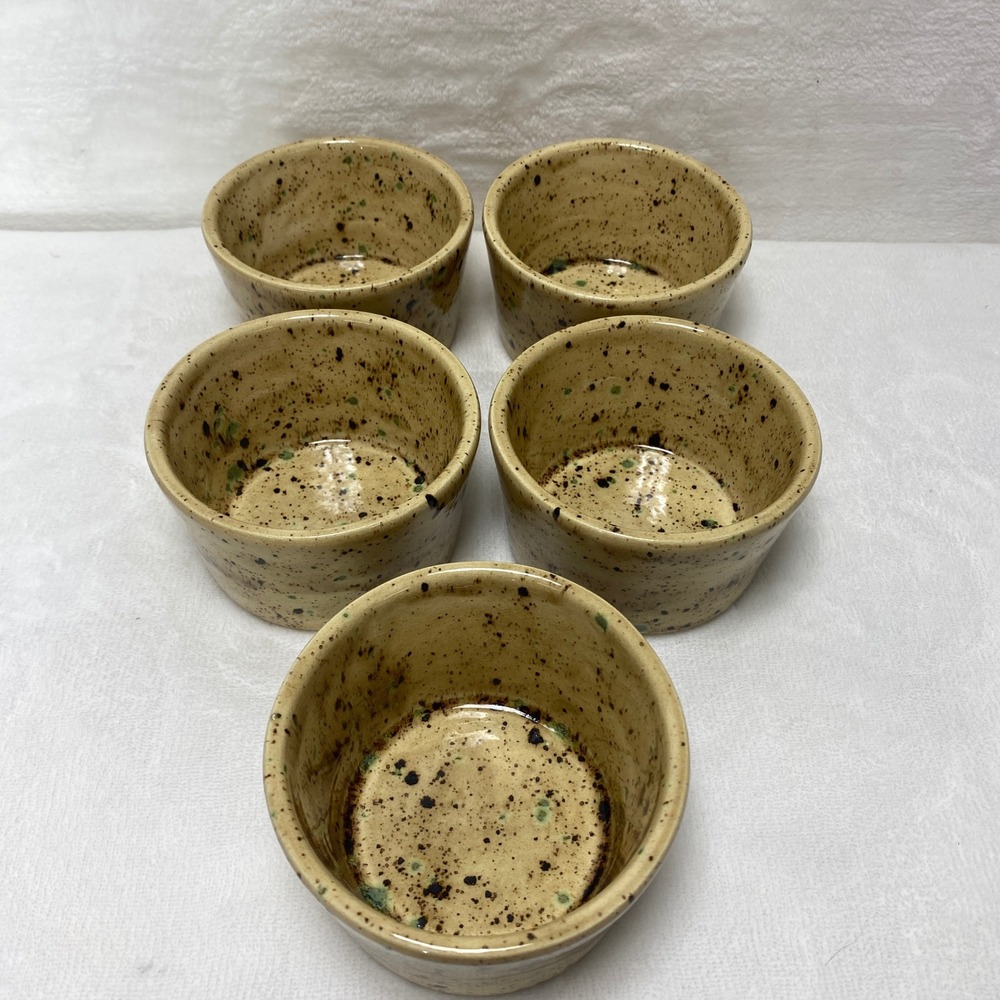 Homemade‎ Stoneware Pottery Set of 5 Ceramic Speckled Tan Small Bowls